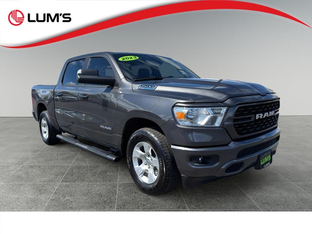 2023 RAM 1500 Big Horn Crew Cab 4x4 5'7" Box in Gray — front three-quarter view