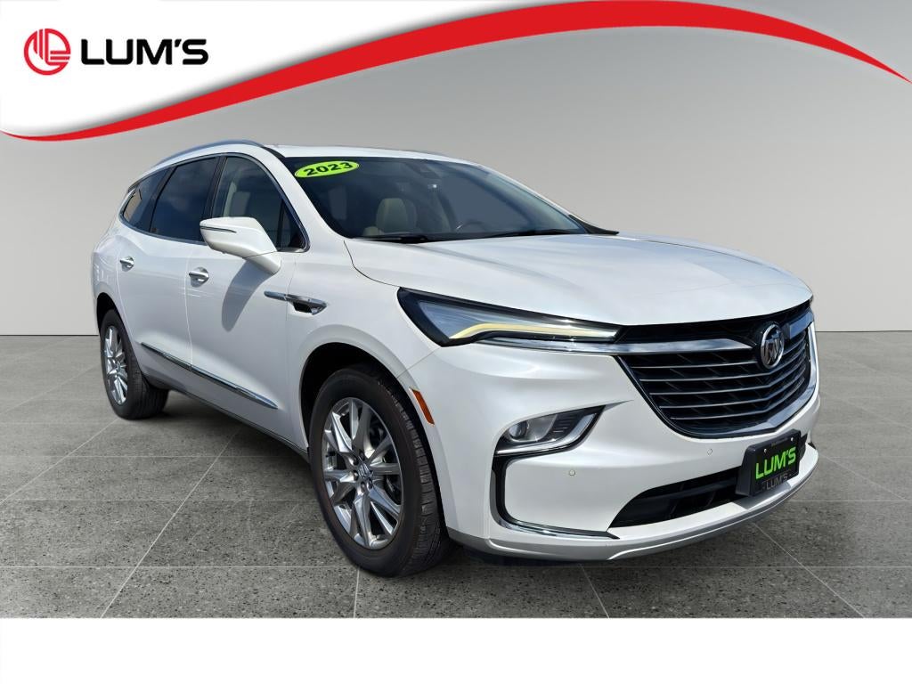 2023 Buick Enclave Premium in White Frost Tricoat — front three-quarter view